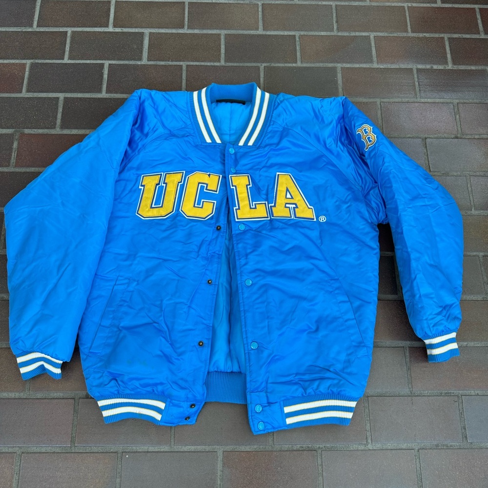VINTAGE UCLA BRUINS CREATION OF DEMAND STARTER STYLE PUFFER JACKET MENS XL
